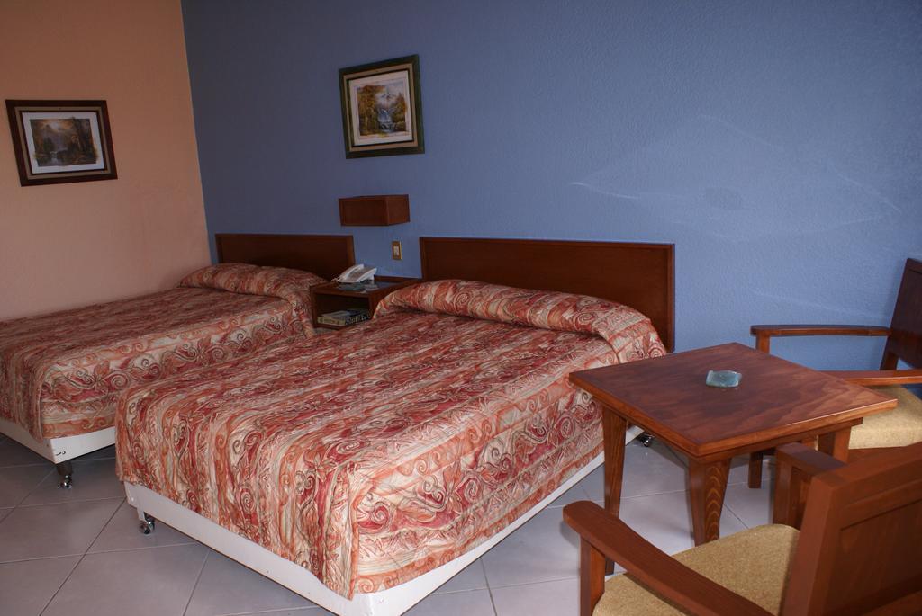 Hotel De Mexico Matamoros  Room photo