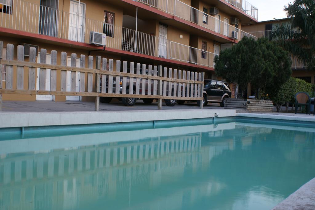 Hotel De Mexico Matamoros  Exterior photo