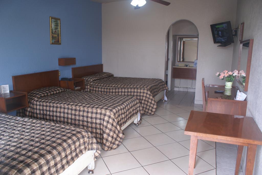 Hotel De Mexico Matamoros  Room photo